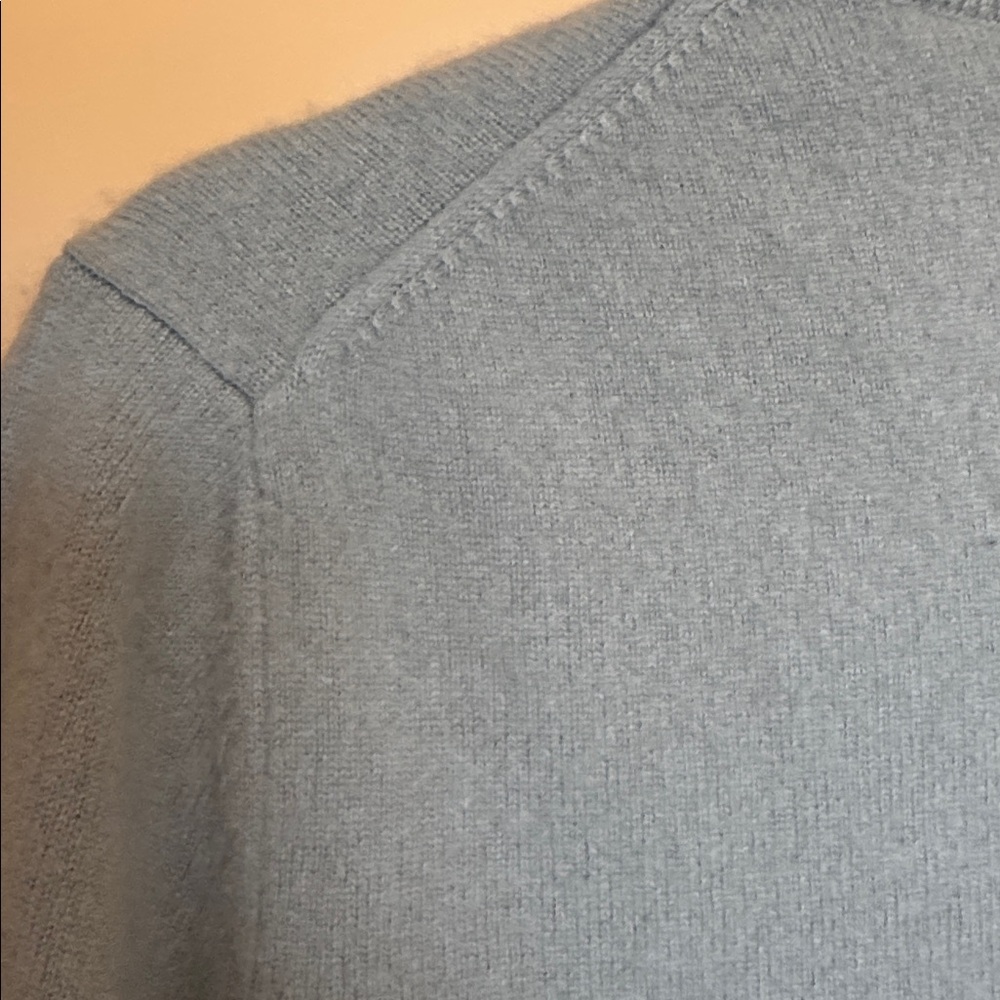 Vince Cashmere Soft Blue V-Neck Sweater - Picture 5 of 6